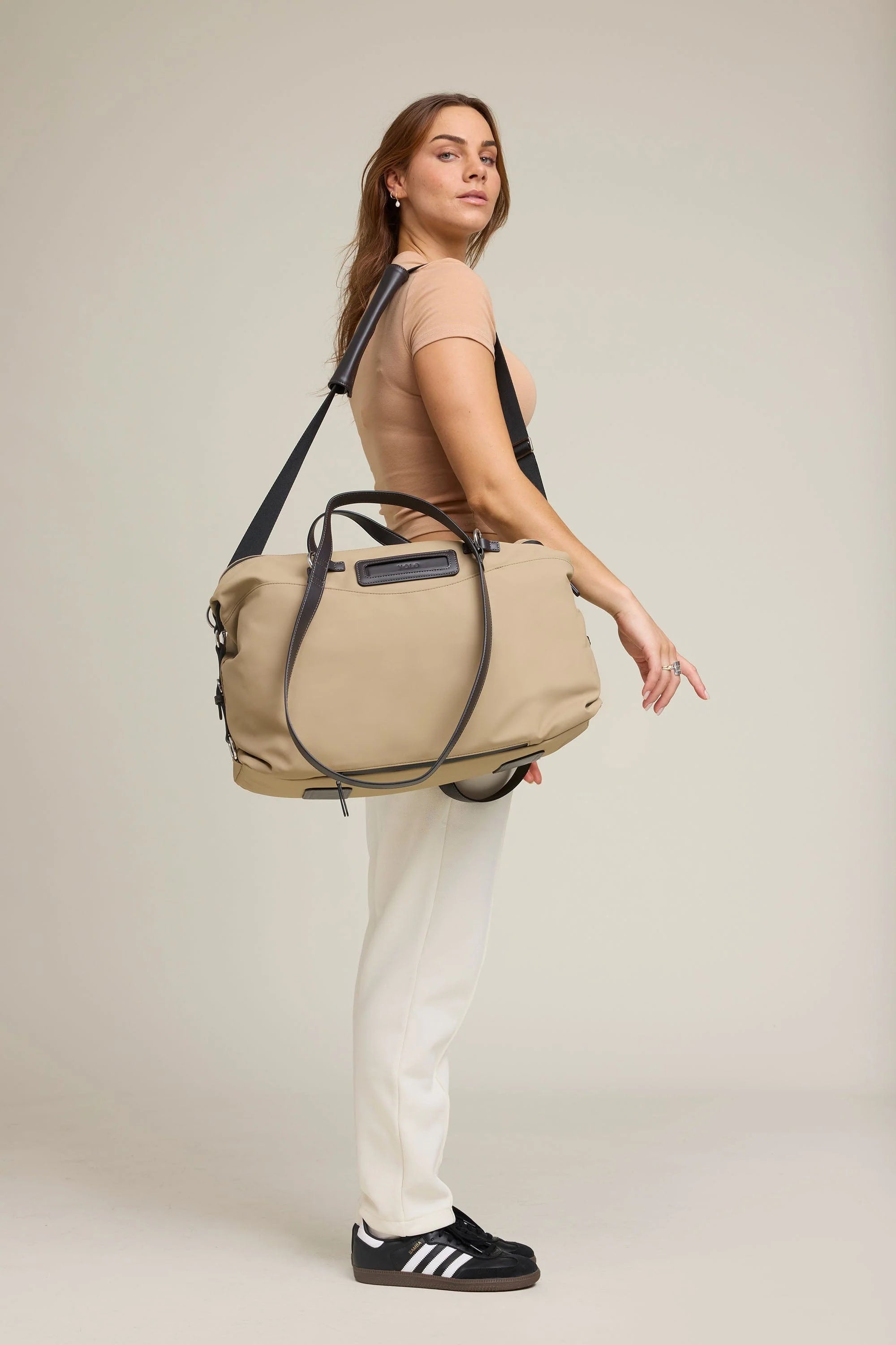 Best Lightweight Duffles: Scratch Proof, Water Proof, Crease Proof, and Stain Proof By AnyWear